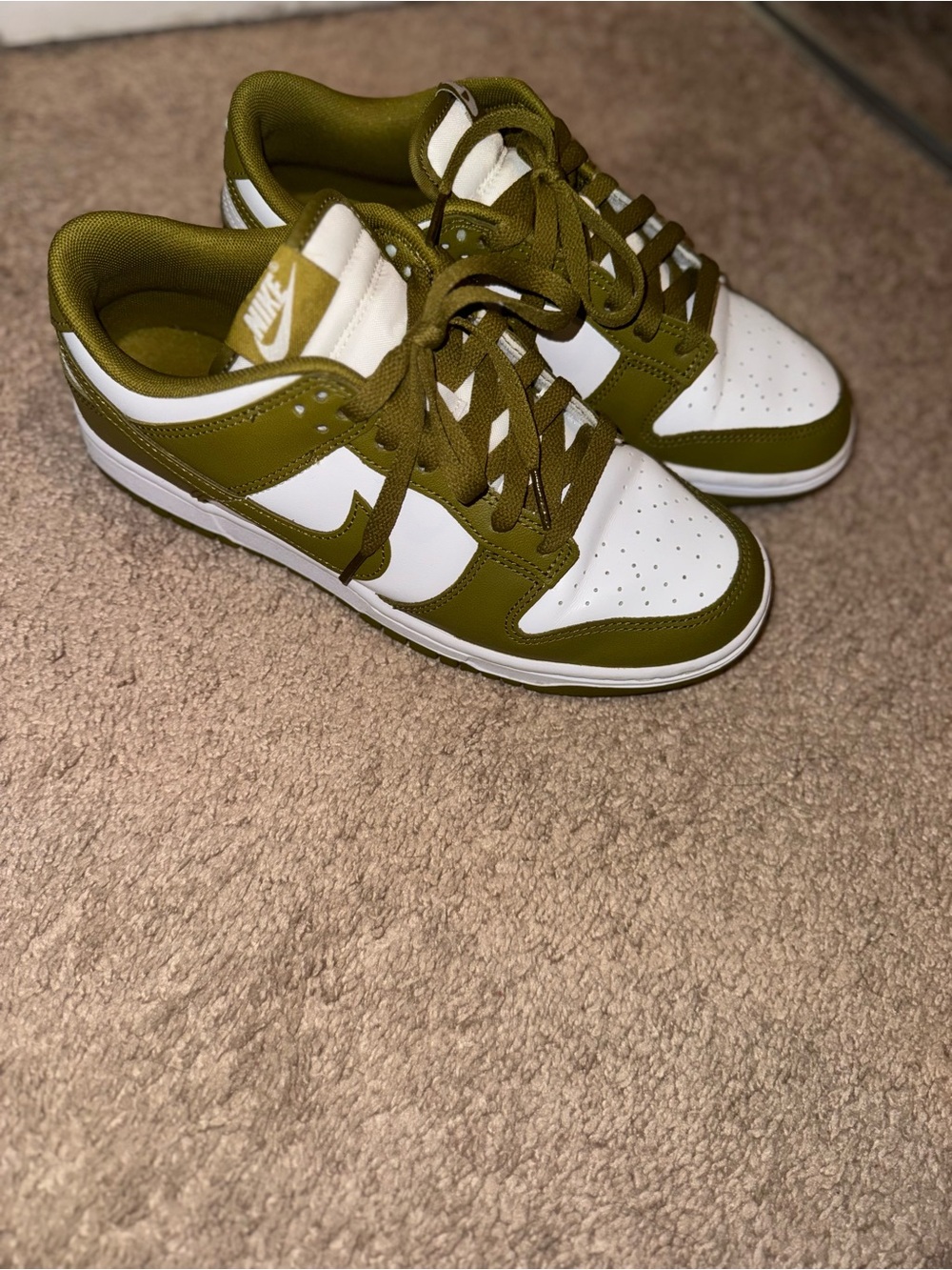 Nike Low-Top Sneakers in Olive Green & White